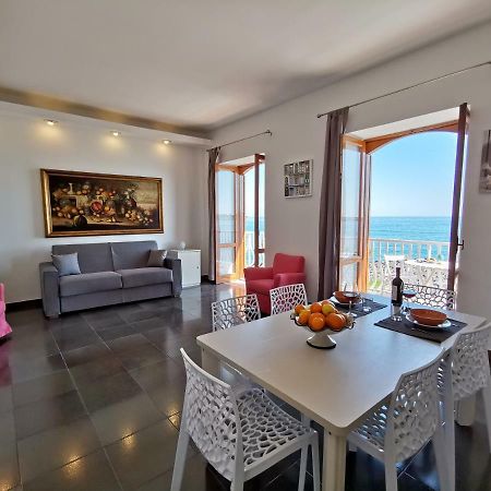 Super Panorama & Astonishing Apartment Seaview Giardini Naxos Exterior photo