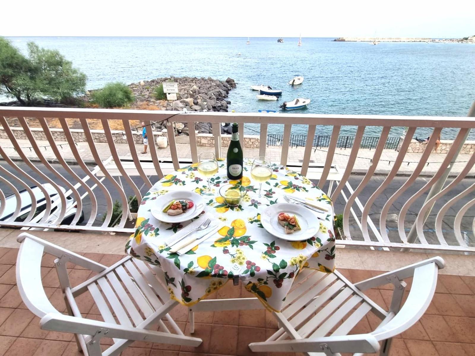 Super Panorama & Astonishing Apartment Seaview Giardini Naxos Exterior photo